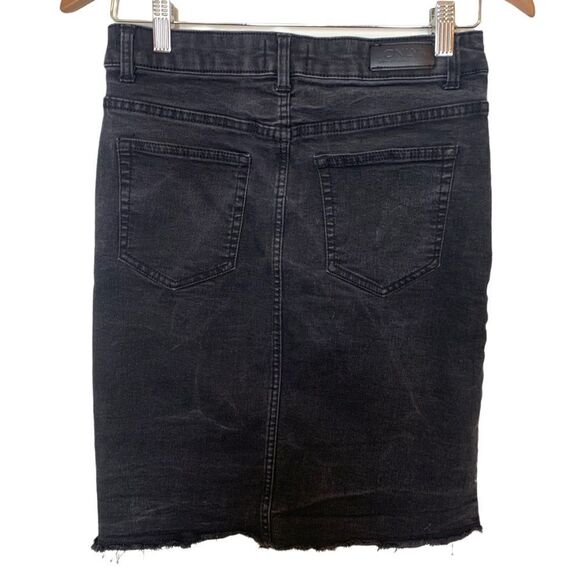 ONLY Sunny Black Denim Knee Length Skirt - Picture 6 of 13
